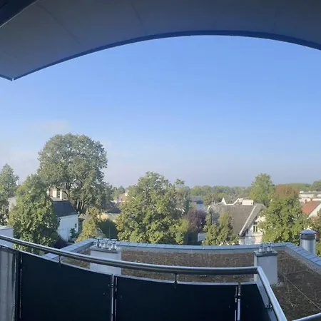 Sunny In The Heart Of Tulln تولين